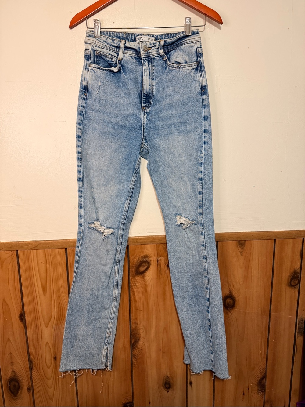 Zara Light Blue Distressed Straight-Leg Jeans
